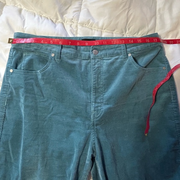 Talbots Stretch Corduroy Straight Leg Pants Size 14 - Picture 4 of 8